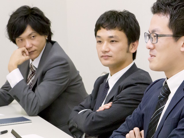 会議中の聞く姿勢